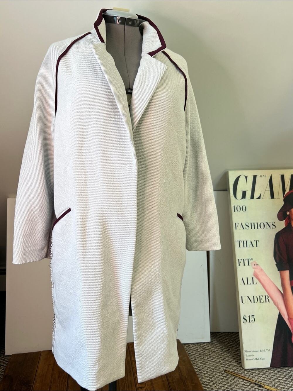 Women's Bimba Y Lola Cream Textured Coat 3/4 length lightweight size large EUC